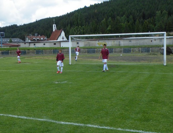 Svit - priate�sk� z�pas