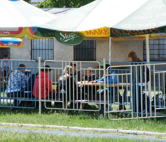 Svit - priate�sk� z�pas